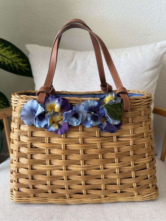 kate spade Handbags - RARE Kate Spade New York Floral Wicker Woven Basket Bag Nuetral Tote Handbag